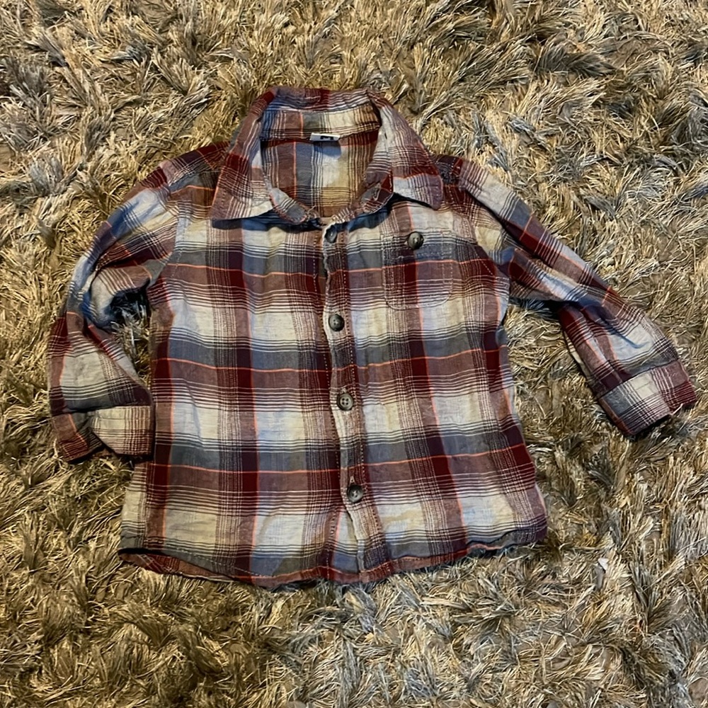 Old Navy Flannel Button Down shirt size 6-12 months